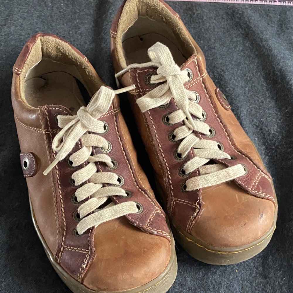 Dr. Martens 2827 vintage Oxford unisex